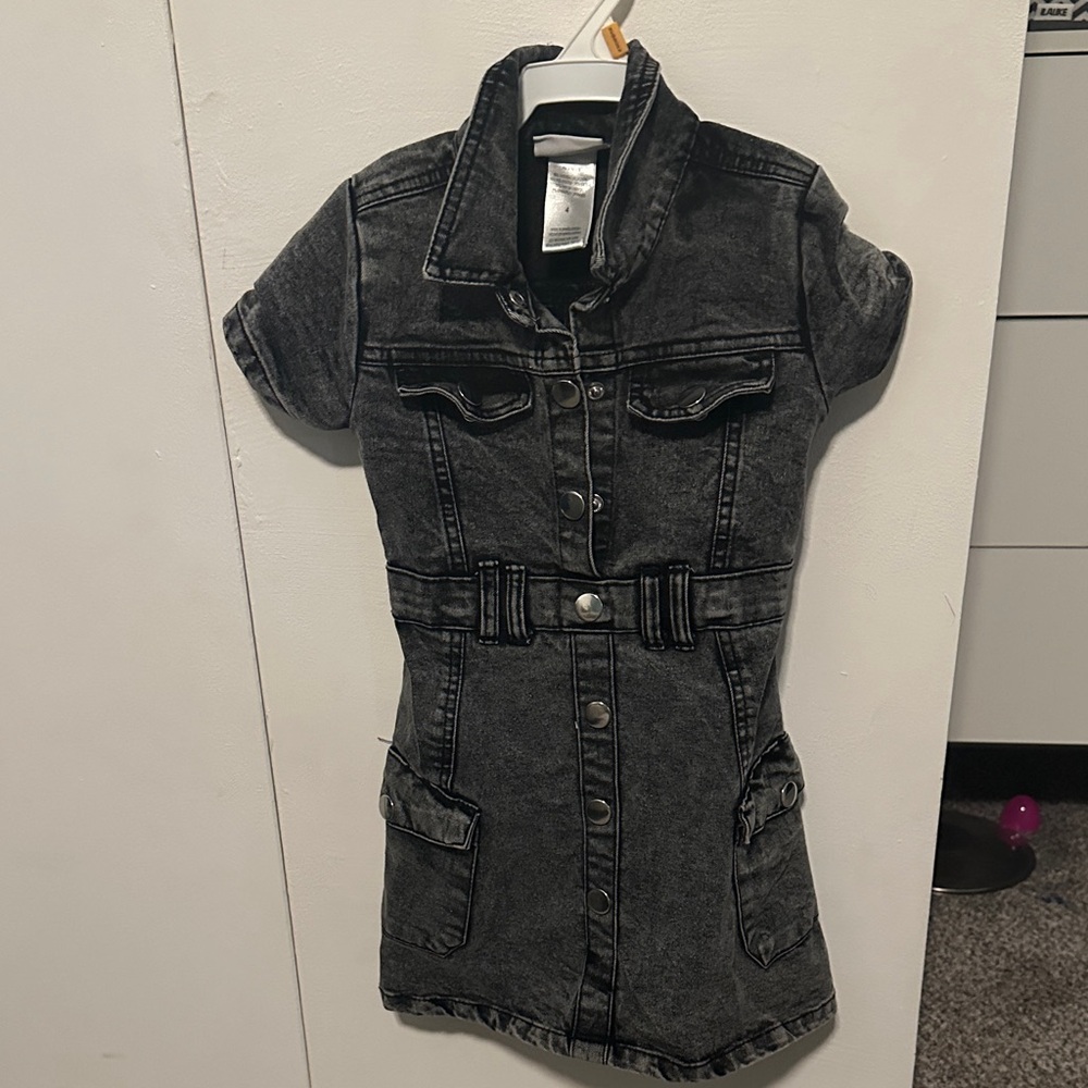 Rachel Zoe Washed Black Short Sleeve Denim Dress